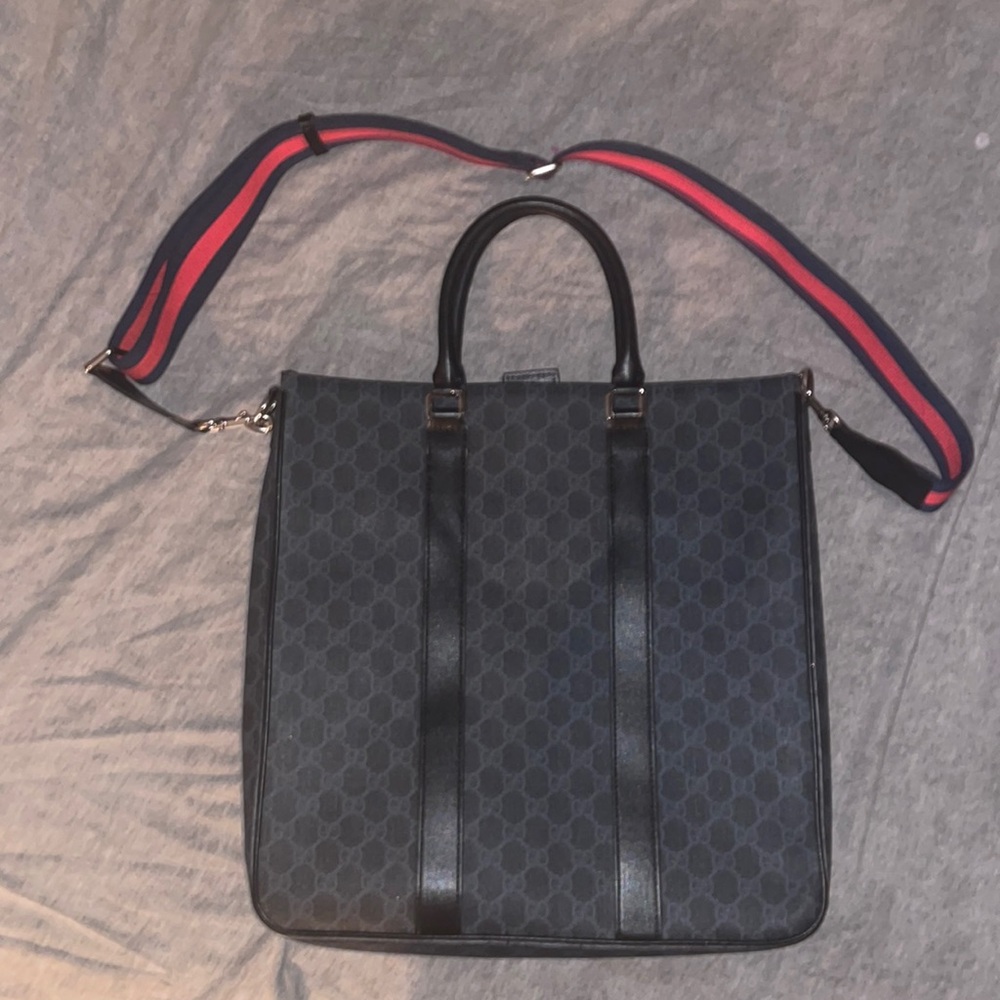 Gucci GG Supreme Canvas Tote Bag Black